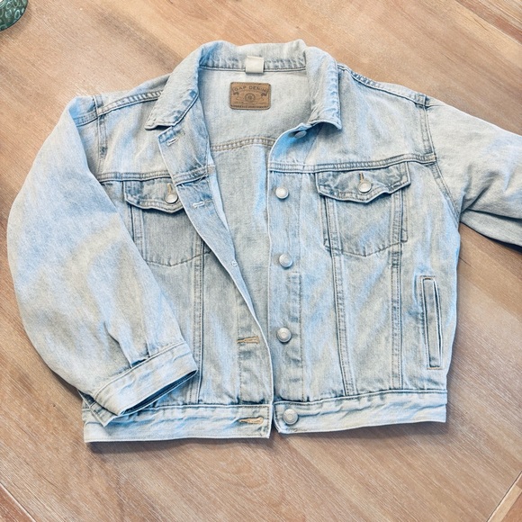 Gap Women’s Cropped Light Wash Denim Jacket, Size Small - Picture 9 of 13